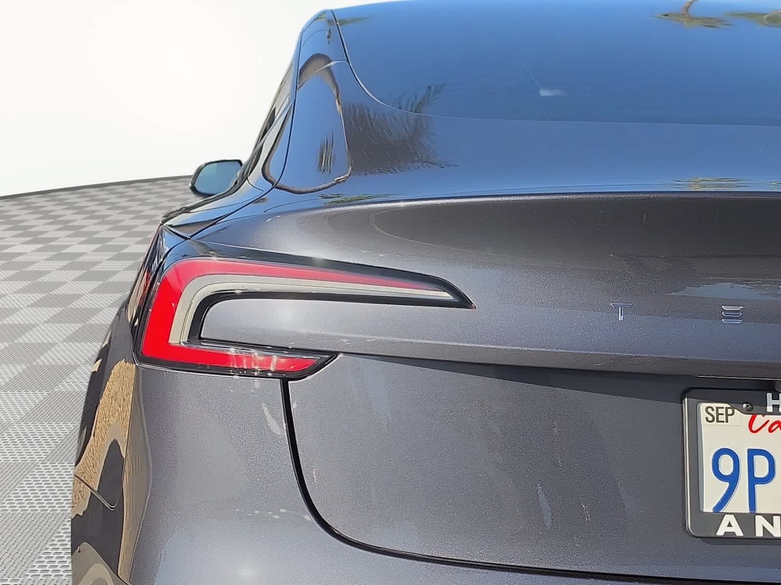 Used 2024 Tesla Model 3 Standard Range RWD image 6