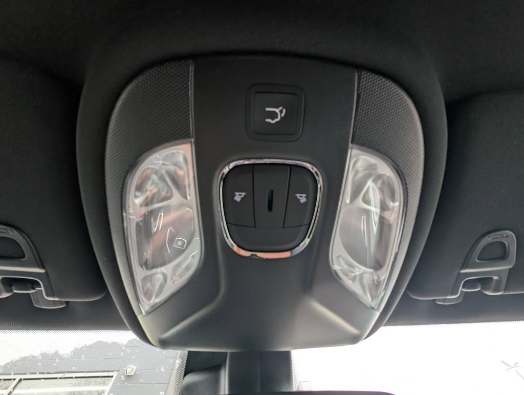 New 2026 Jeep Compass Latitude image 30