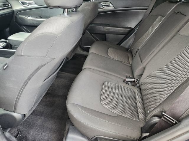 Used 2025 Kia Sportage LX FWD image 24