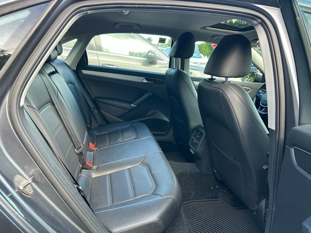 Used 2019 Volkswagen Passat 2.0T Wolfsburg w/ Wheels & Sunroof Package FWD image 40