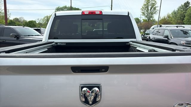 Used 2016 RAM 3500 Laramie w/ Convenience Group AWD/4WD image 32