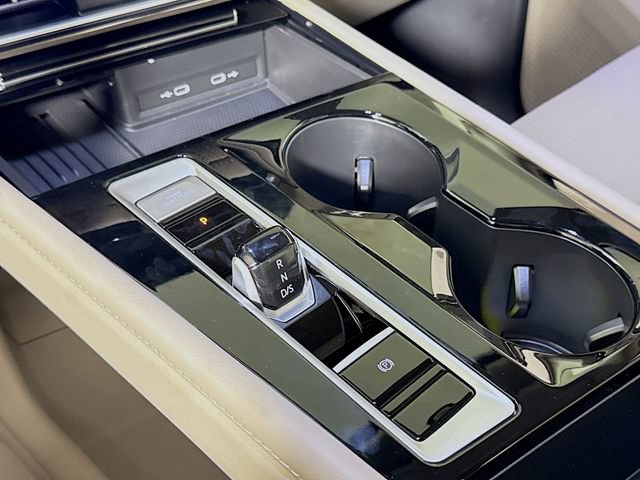 New 2026 Volkswagen Atlas SE image 10