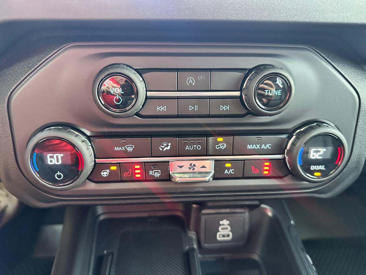 Used 2026 Ford Bronco Outer Banks AWD/4WD image 38