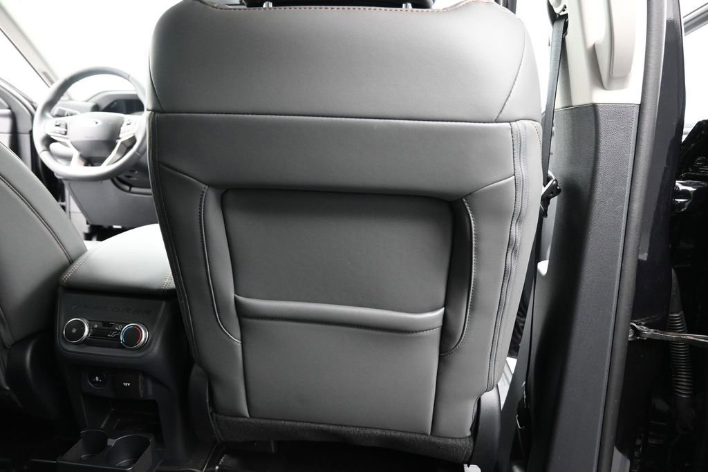Used 2025 Ford Explorer Active w/ Active Comfort Package RWD image 24