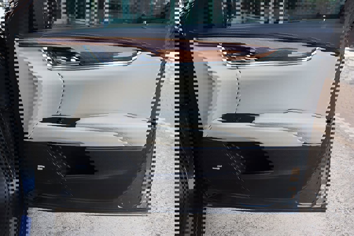 Used 2019 Cadillac XTS Luxury image 43