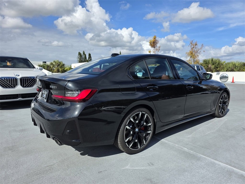 New 2026 BMW 330i Sedan w/ M Sport Package image 4