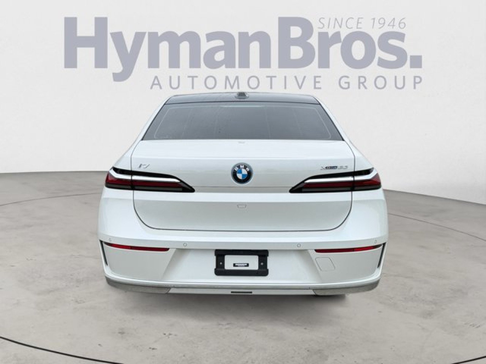 Used 2023 BMW i7 xDrive60 AWD/4WD image 4