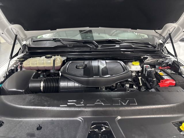 Used 2025 RAM 1500 Laramie AWD/4WD image 36
