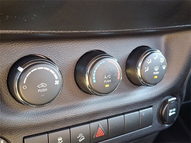 Used 2018 Jeep Wrangler Sport image 15