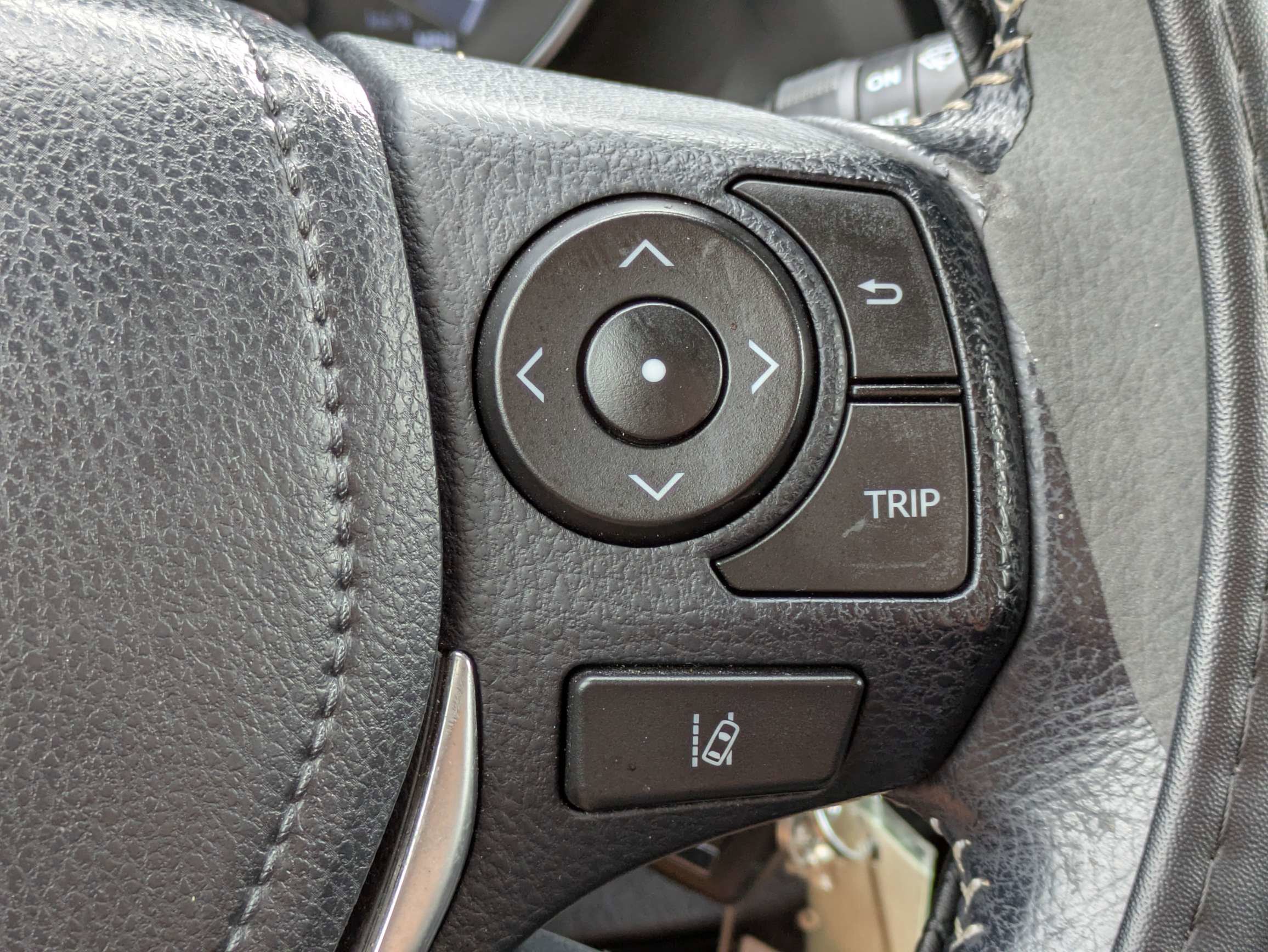 Used 2017 Toyota Corolla iM w/ All-Weather Mat Package FWD image 33