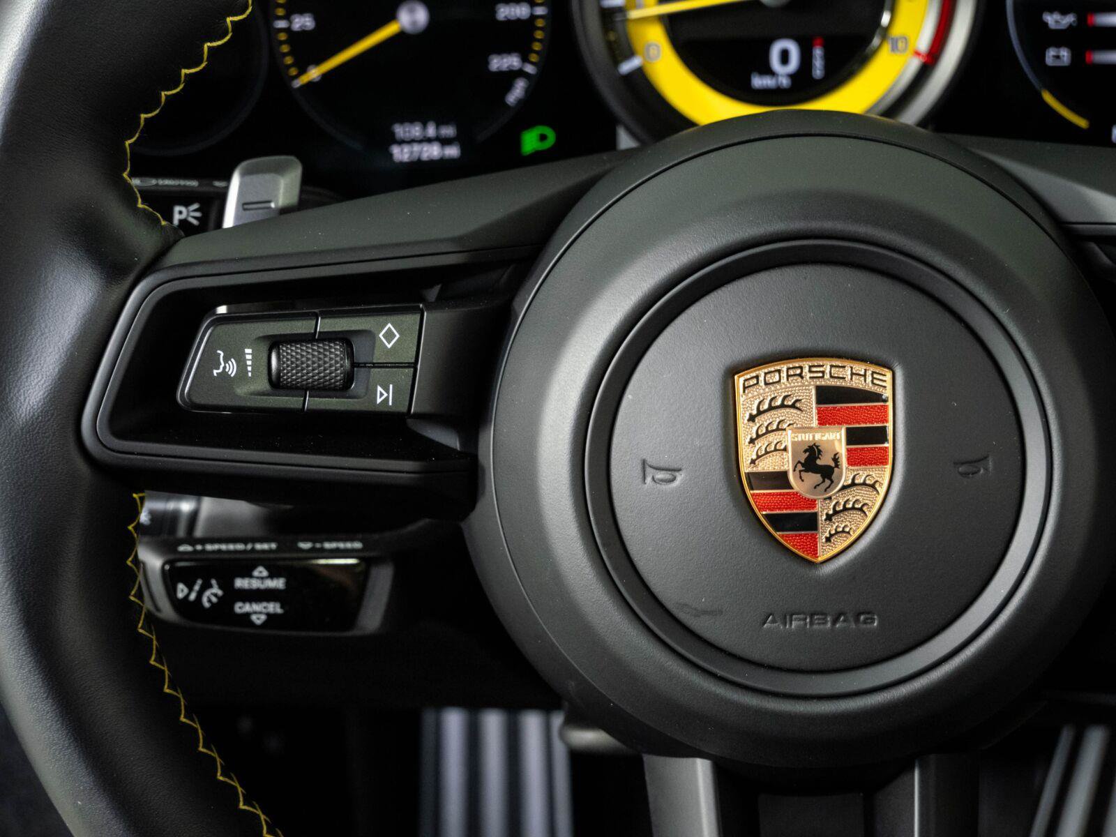 Used 2024 Porsche 911 GT3 RWD image 10