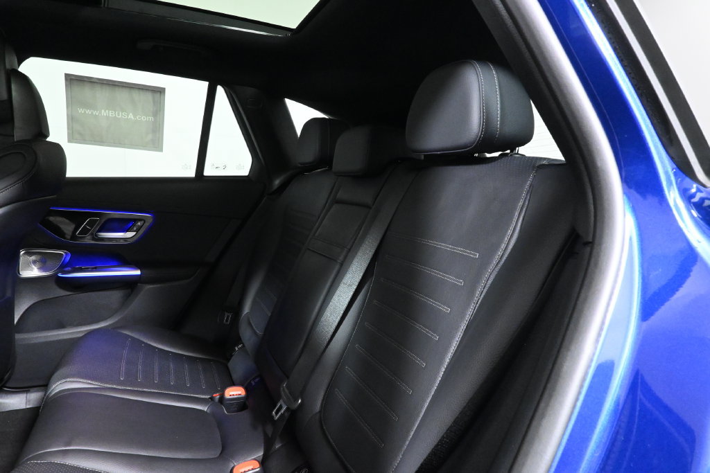 Certified 2026 Mercedes-Benz GLC 300 4MATIC image 4