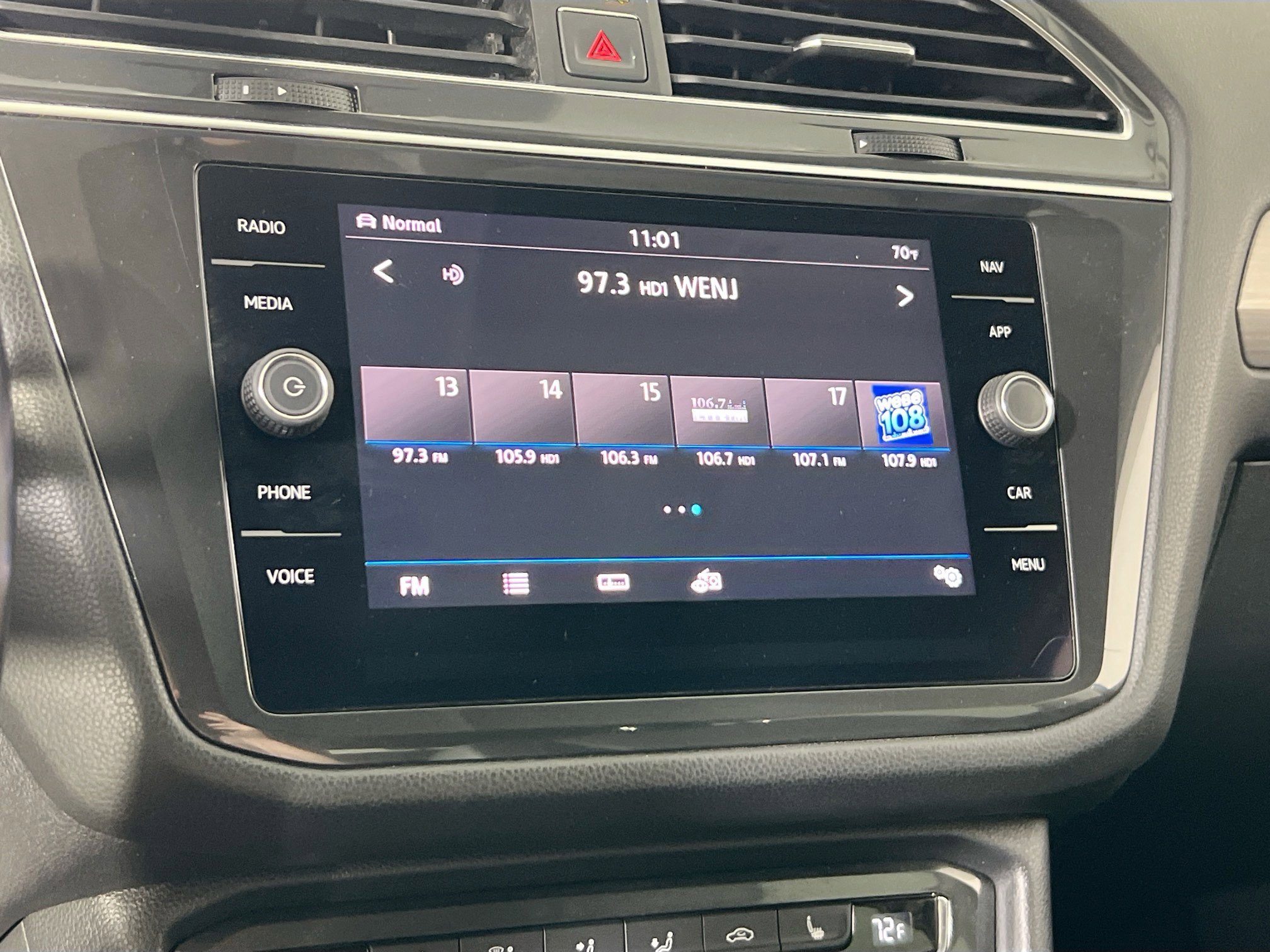 Used 2018 Volkswagen Tiguan SEL image 15