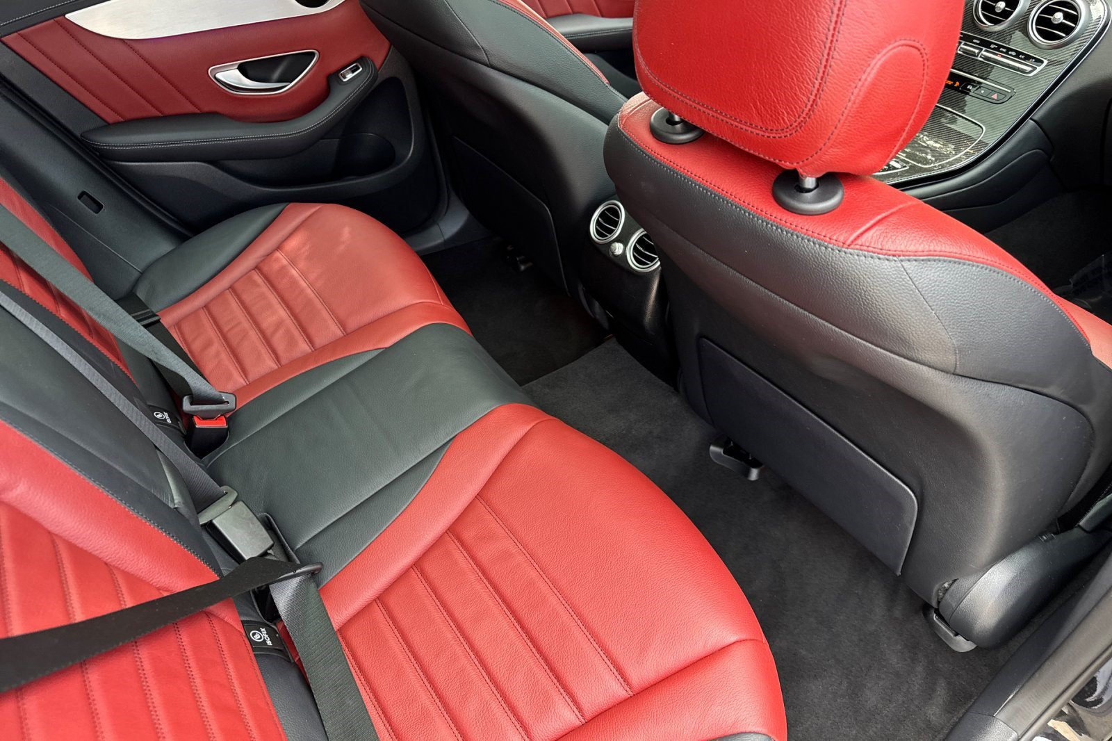 Used 2022 Mercedes-Benz GLC 43 AMG 4MATIC image 32