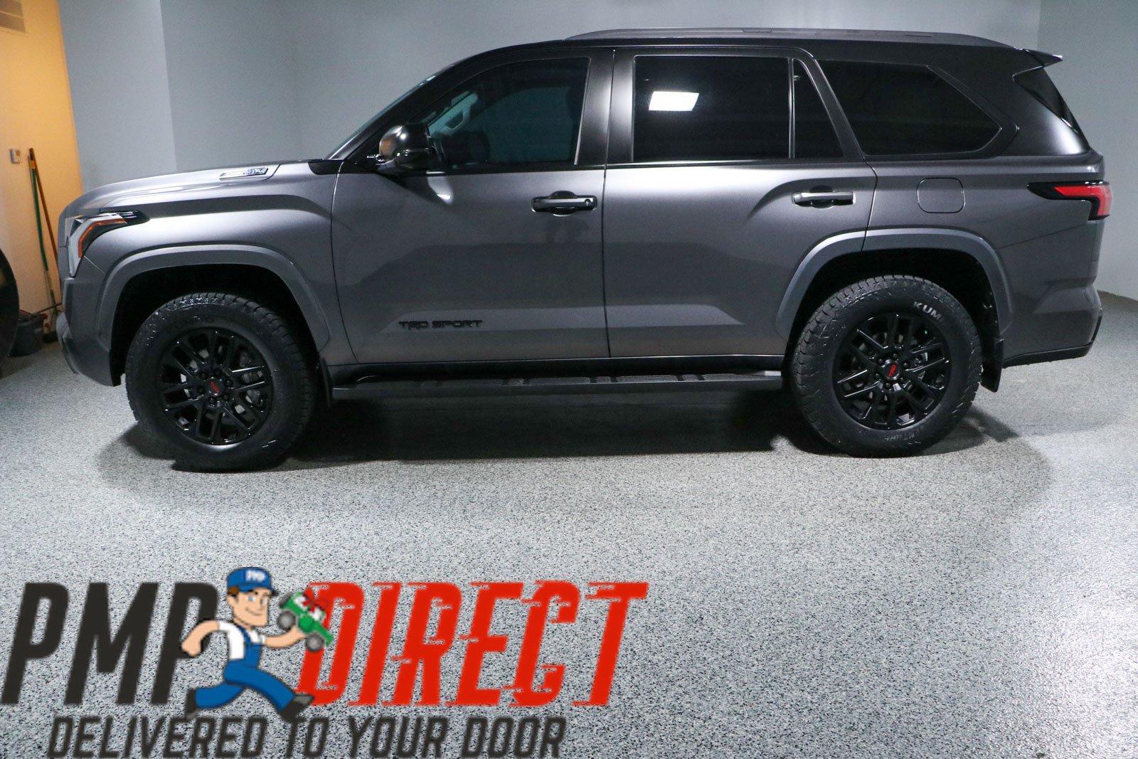 Used 2024 Toyota Sequoia SR5 w/ SR5 Premium Package AWD/4WD image 10