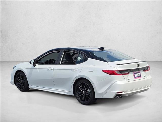 Used 2025 Toyota Camry XSE FWD image 8