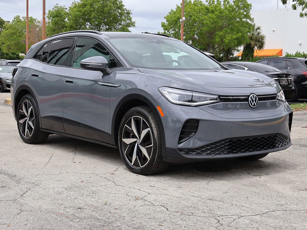 Used 2023 Volkswagen ID.4 S image 2