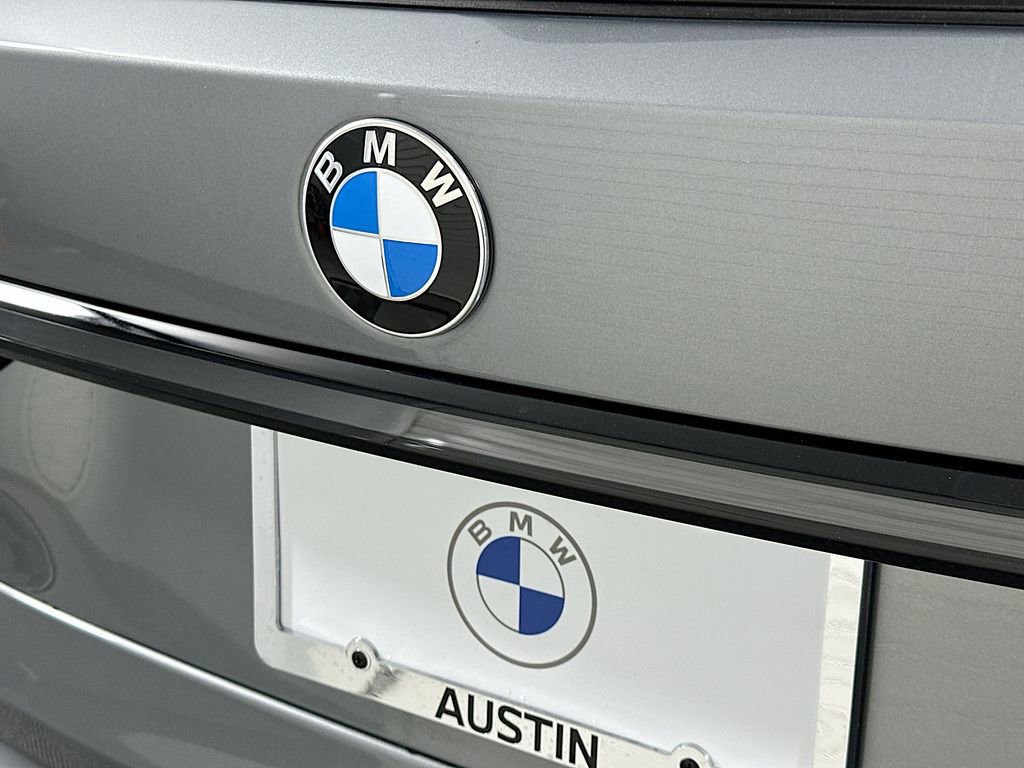 New 2026 BMW X7 M60i image 22