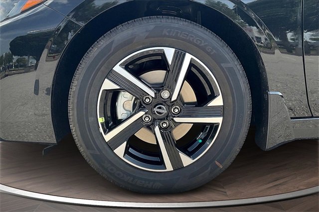 New 2025 Nissan Sentra SV image 12