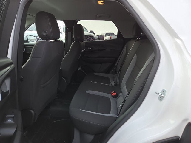 Used 2023 Chevrolet TrailBlazer LT w/ Convenience Package AWD/4WD image 11