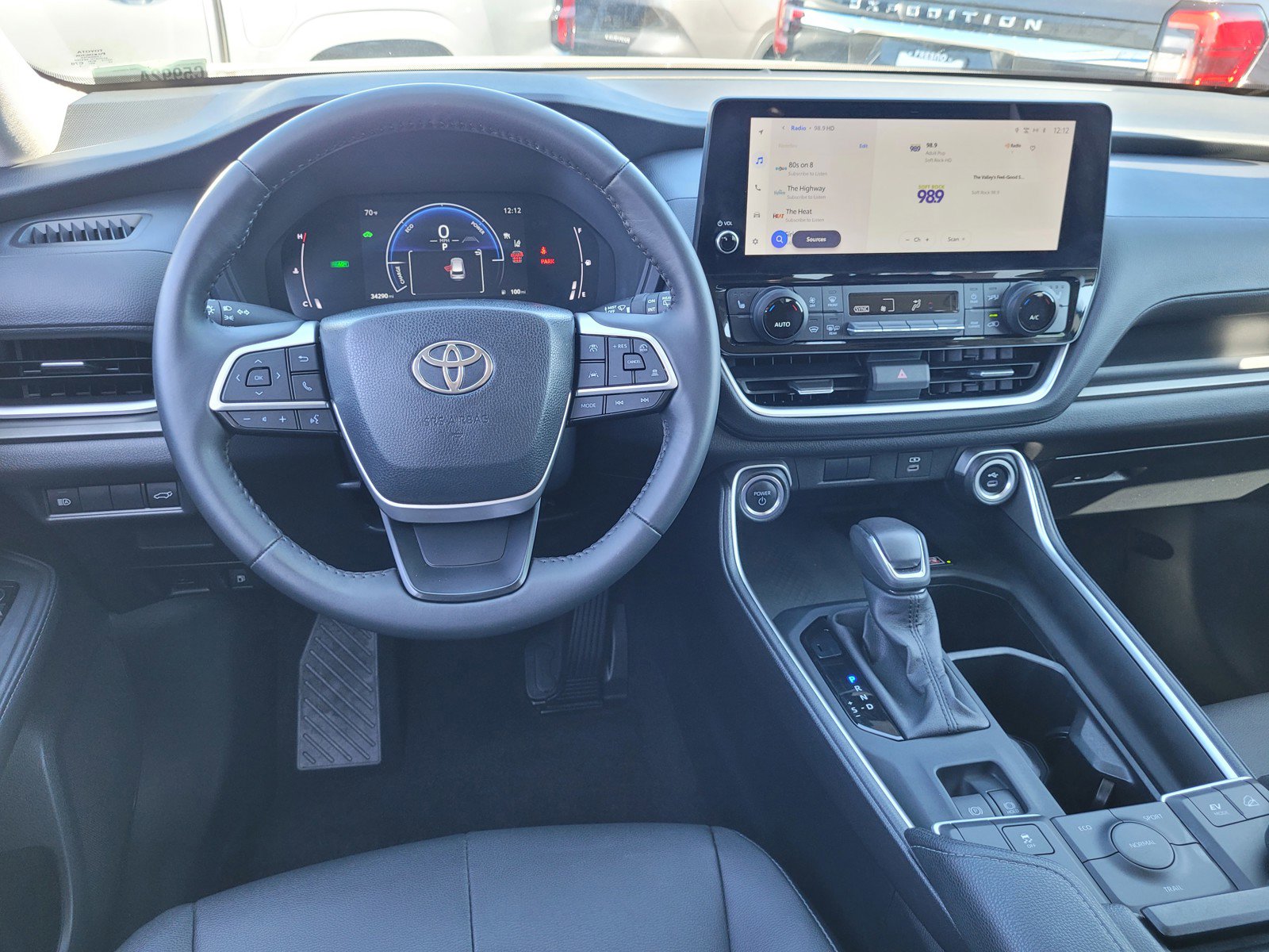 Used 2024 Toyota Grand Highlander XLE image 18