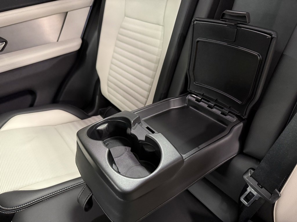 Used 2023 Land Rover Discovery Sport S R-Dynamic image 19