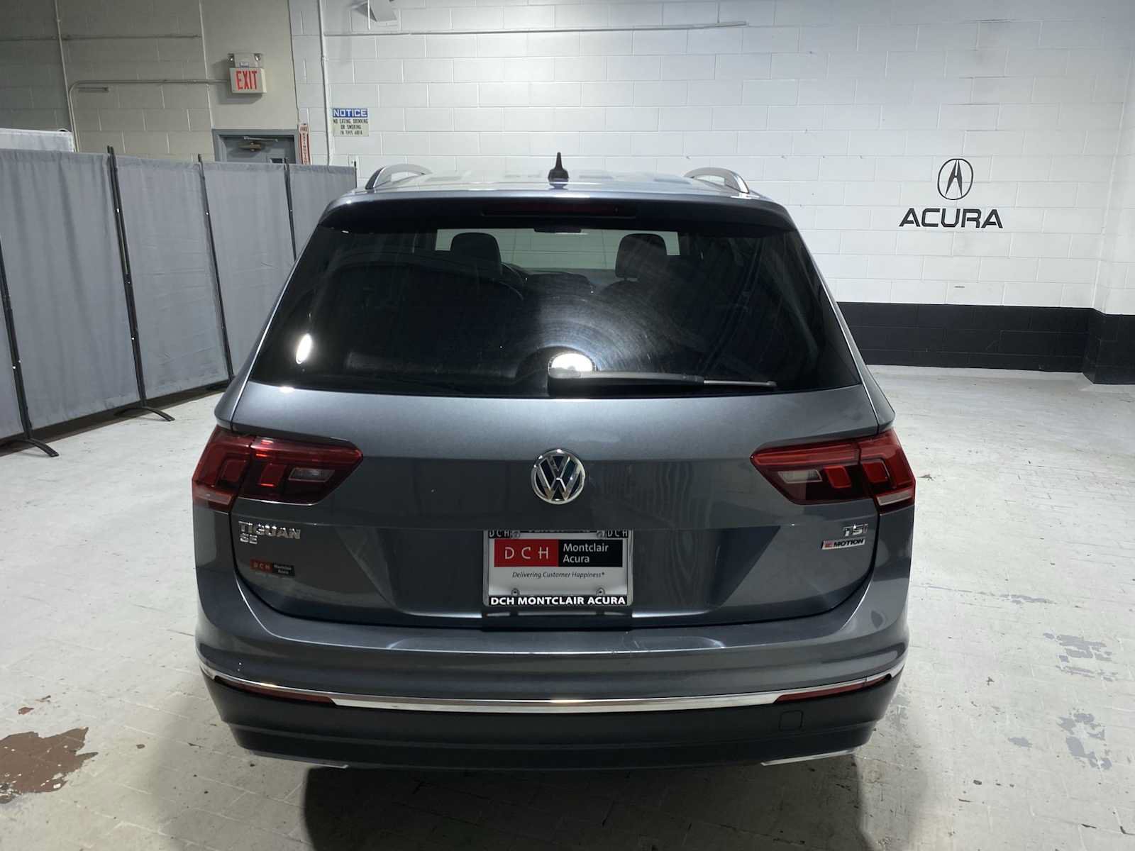 Used 2018 Volkswagen Tiguan SE AWD/4WD image 5