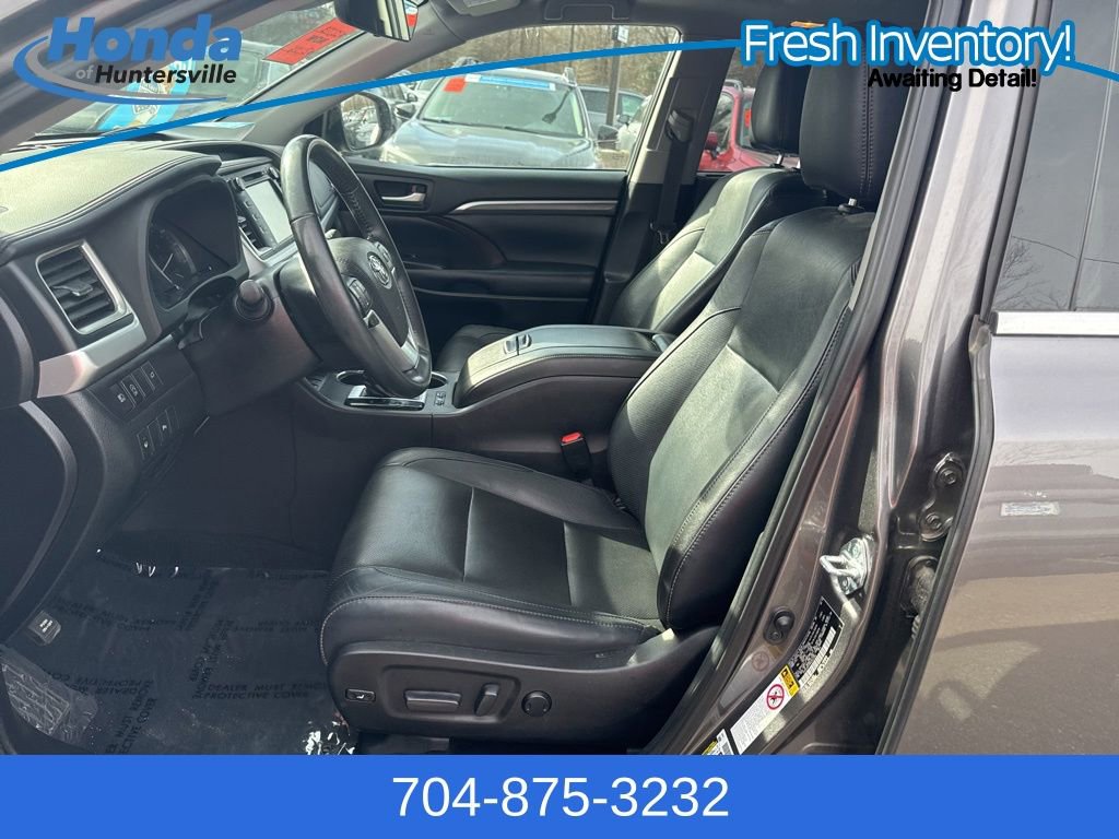 Used 2019 Toyota Highlander Limited image 20