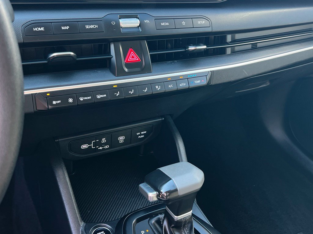Certified 2025 Kia K4 FWD image 21