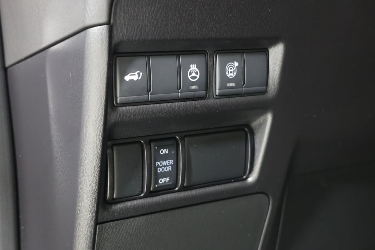Used 2023 Nissan Armada Platinum AWD/4WD image 25