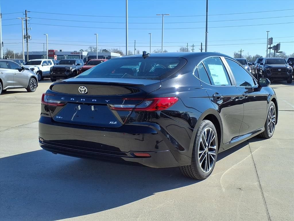 Used 2026 Toyota Camry XLE FWD image 6