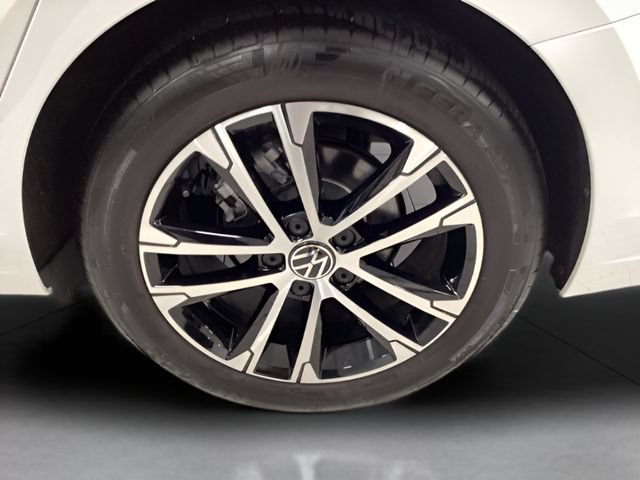 Certified 2026 Volkswagen Jetta Sport FWD image 23