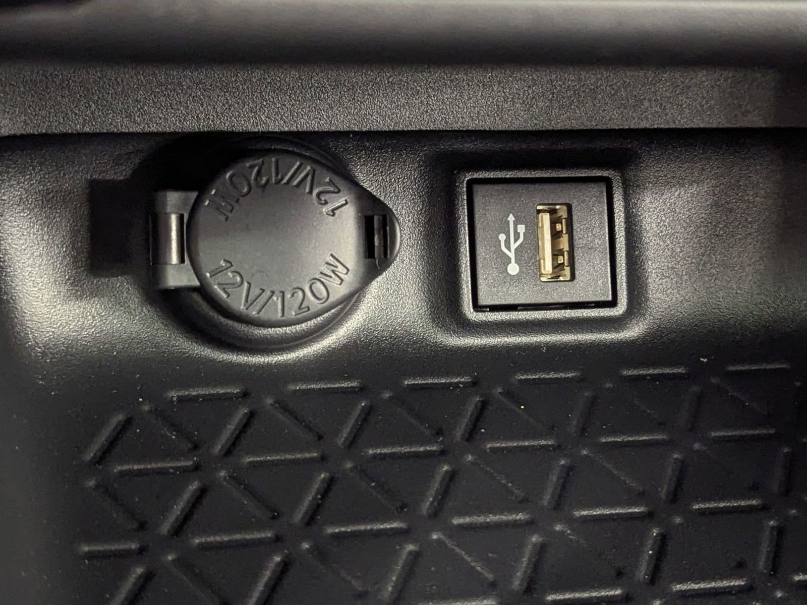 New 2025 Toyota RAV4 XLE image 28