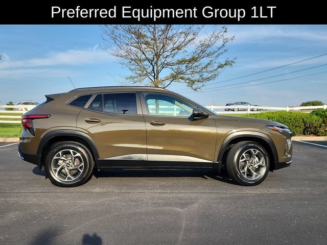 Used 2024 Chevrolet Trax LT w/ Driver Confidence Package FWD image 11