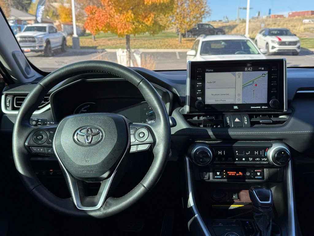Used 2021 Toyota RAV4 Limited image 29