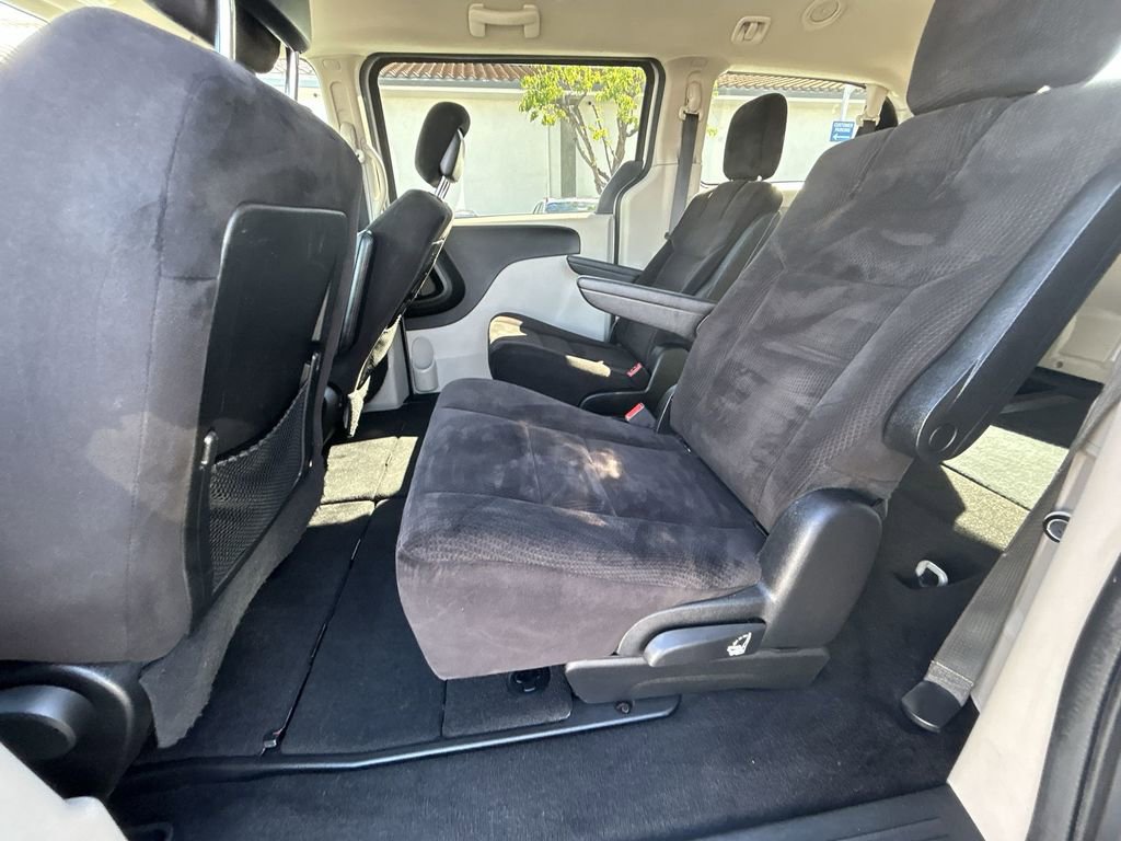 Used 2014 Dodge Grand Caravan SXT image 20