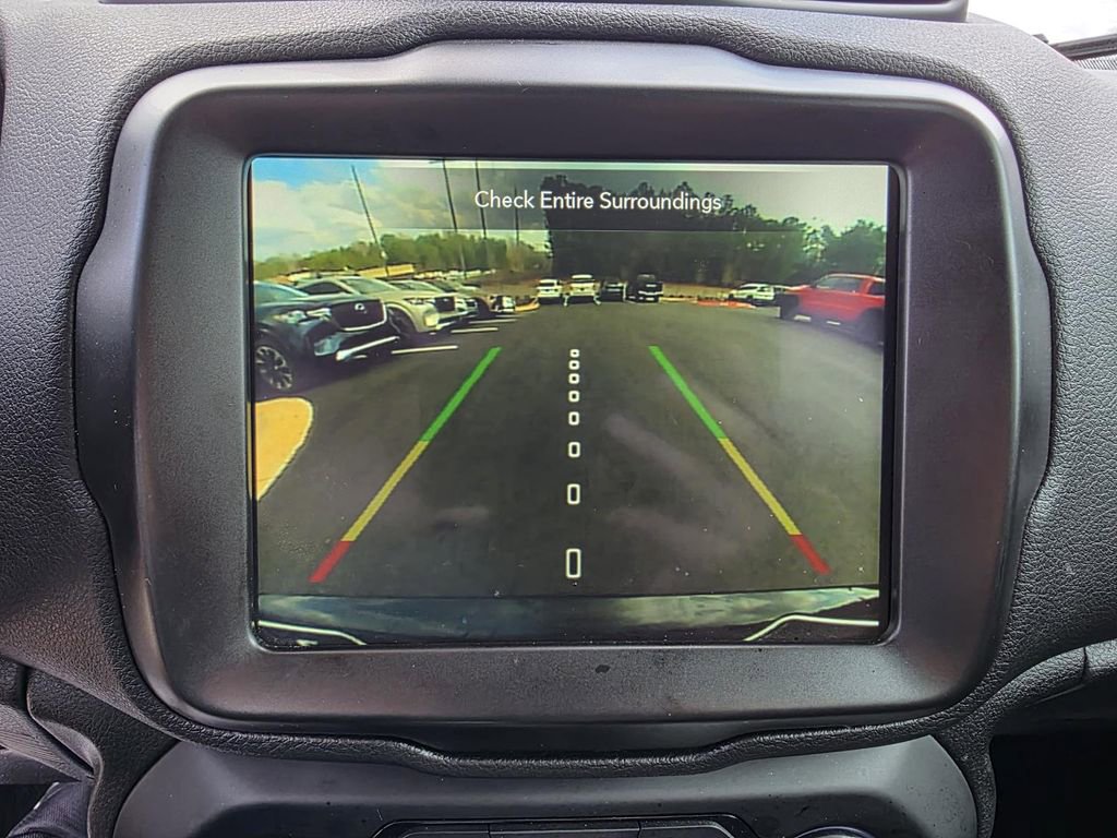Used 2023 Jeep Renegade Altitude image 19