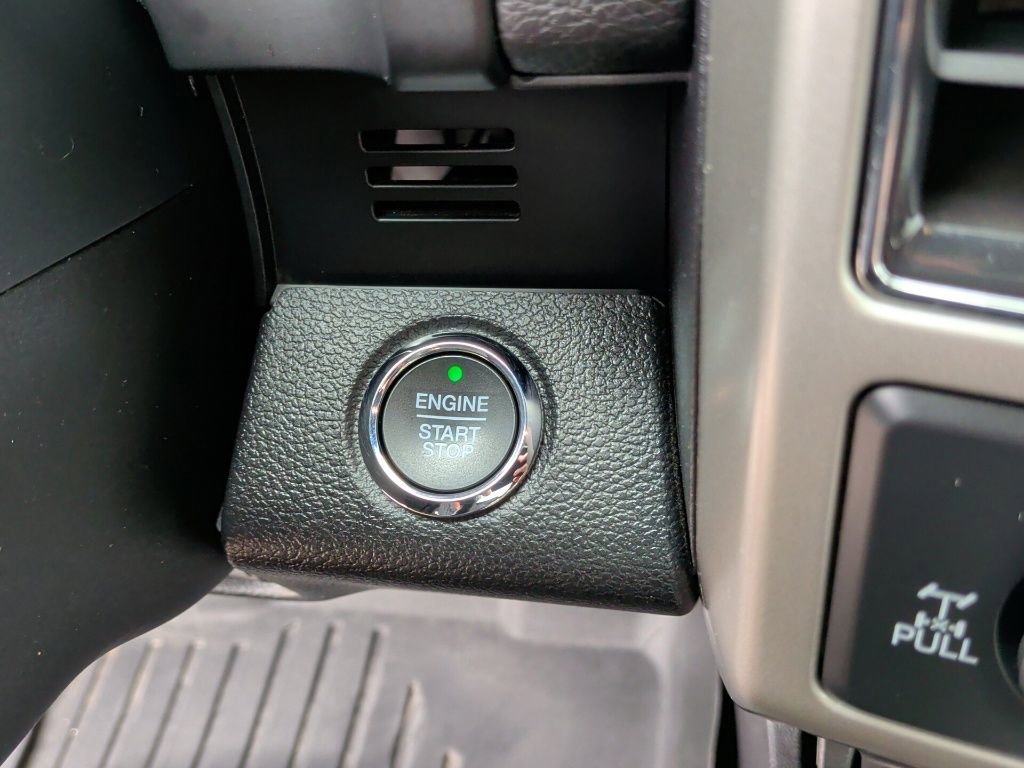 Used 2018 Ford F150 Lariat w/ Equipment Group 502A Luxury AWD/4WD image 28