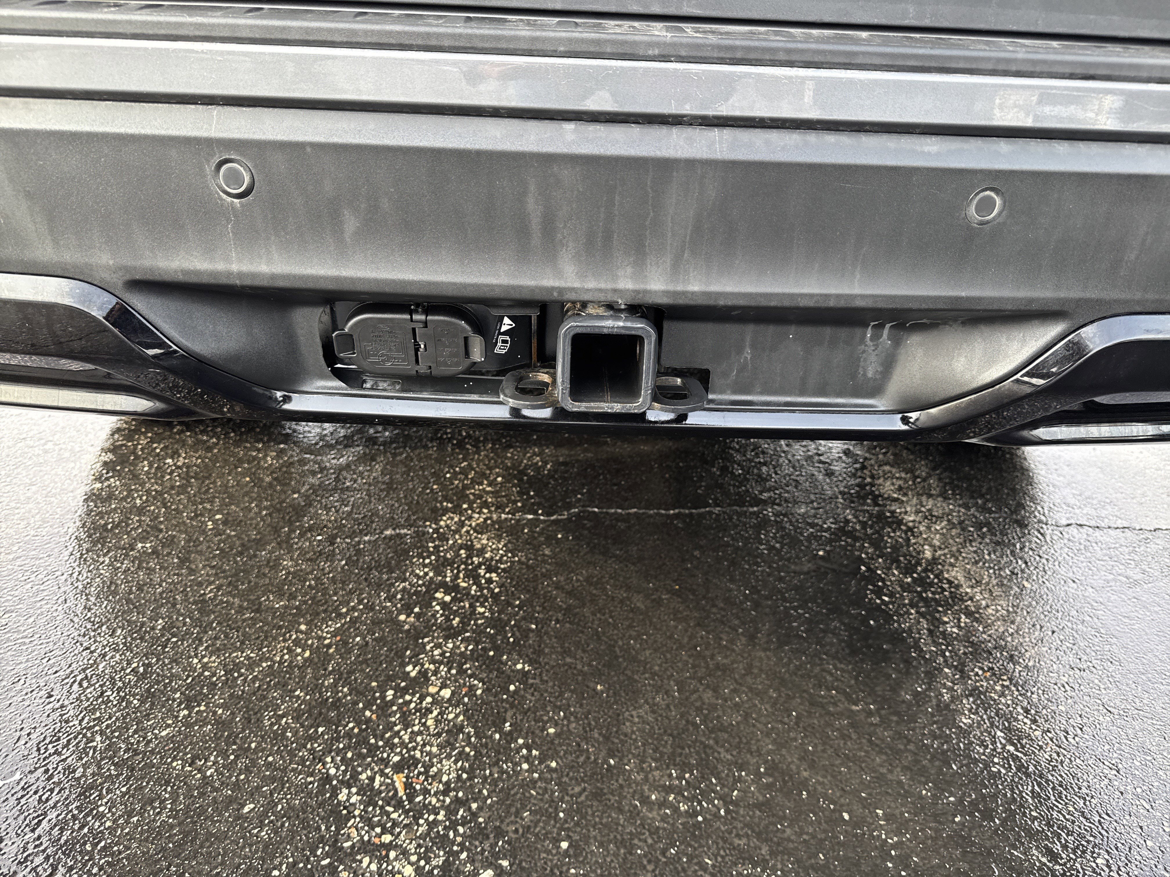 Used 2025 Ford Explorer ST-Line w/ ST-Line Street Pack image 13