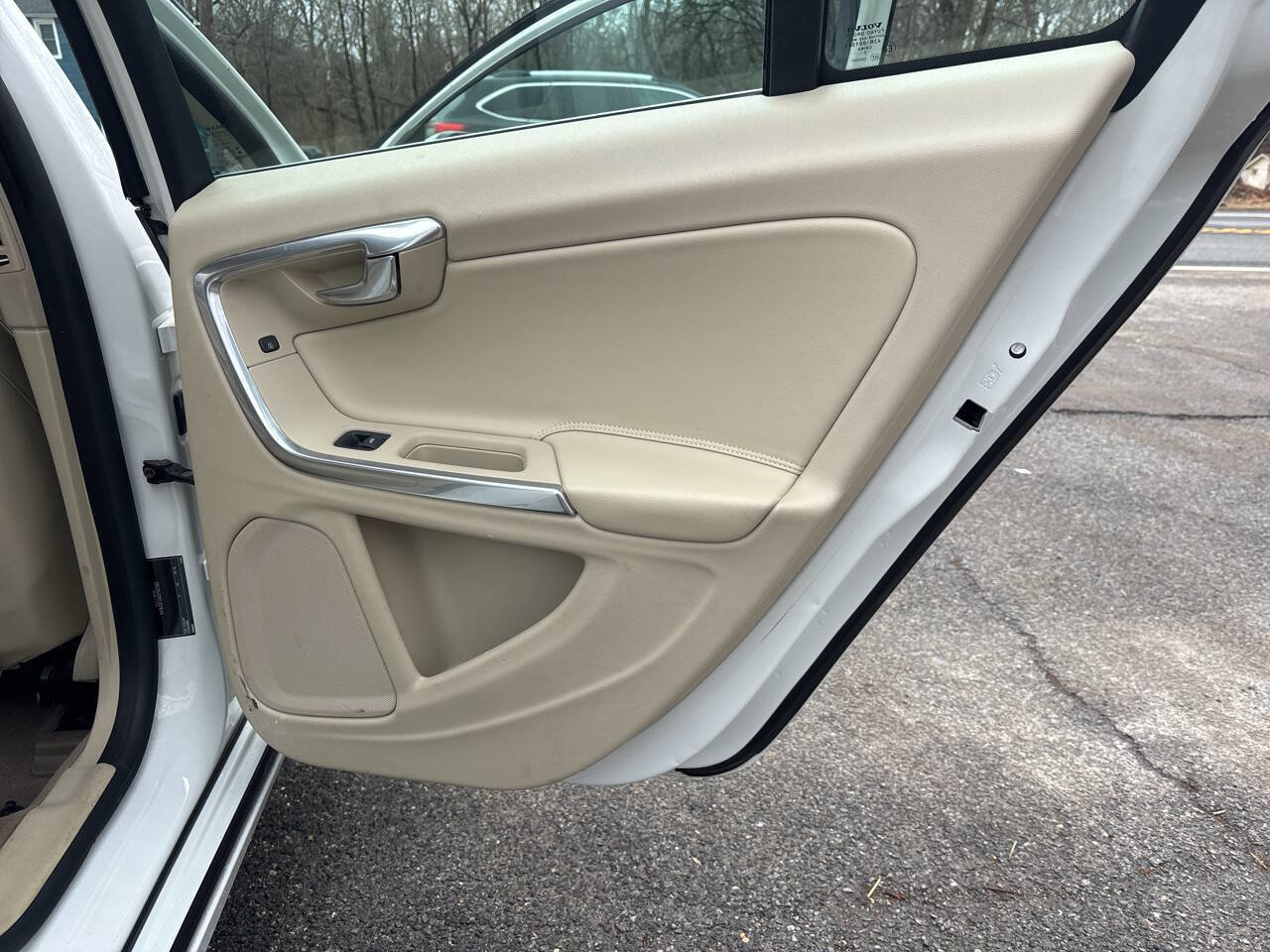 Used 2013 Volvo S60 T5 Premier image 25