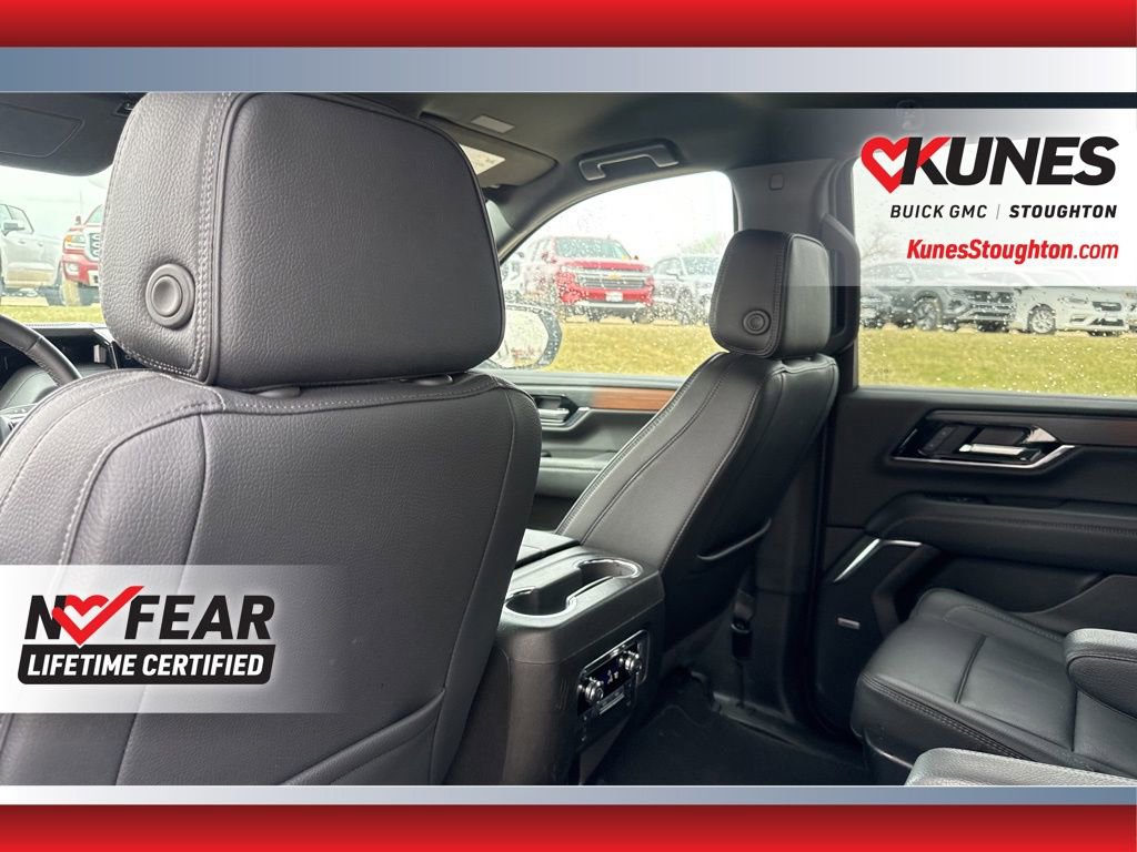 Used 2025 GMC Yukon Denali AWD/4WD image 37
