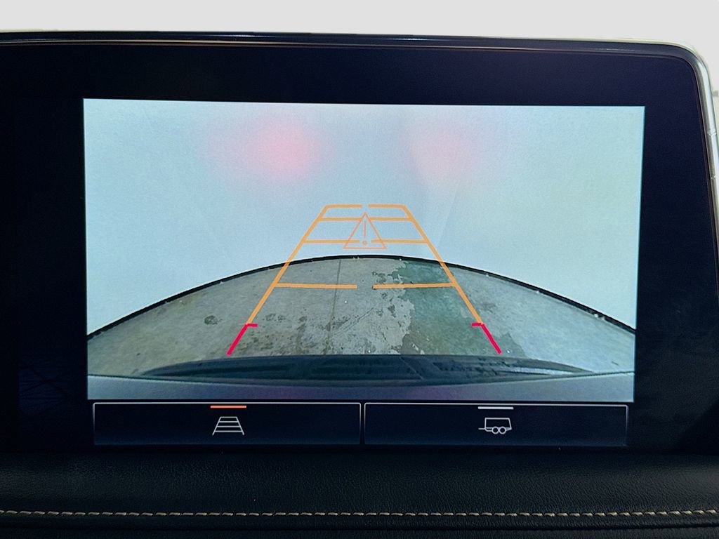 Used 2023 GMC Yukon SLT image 14