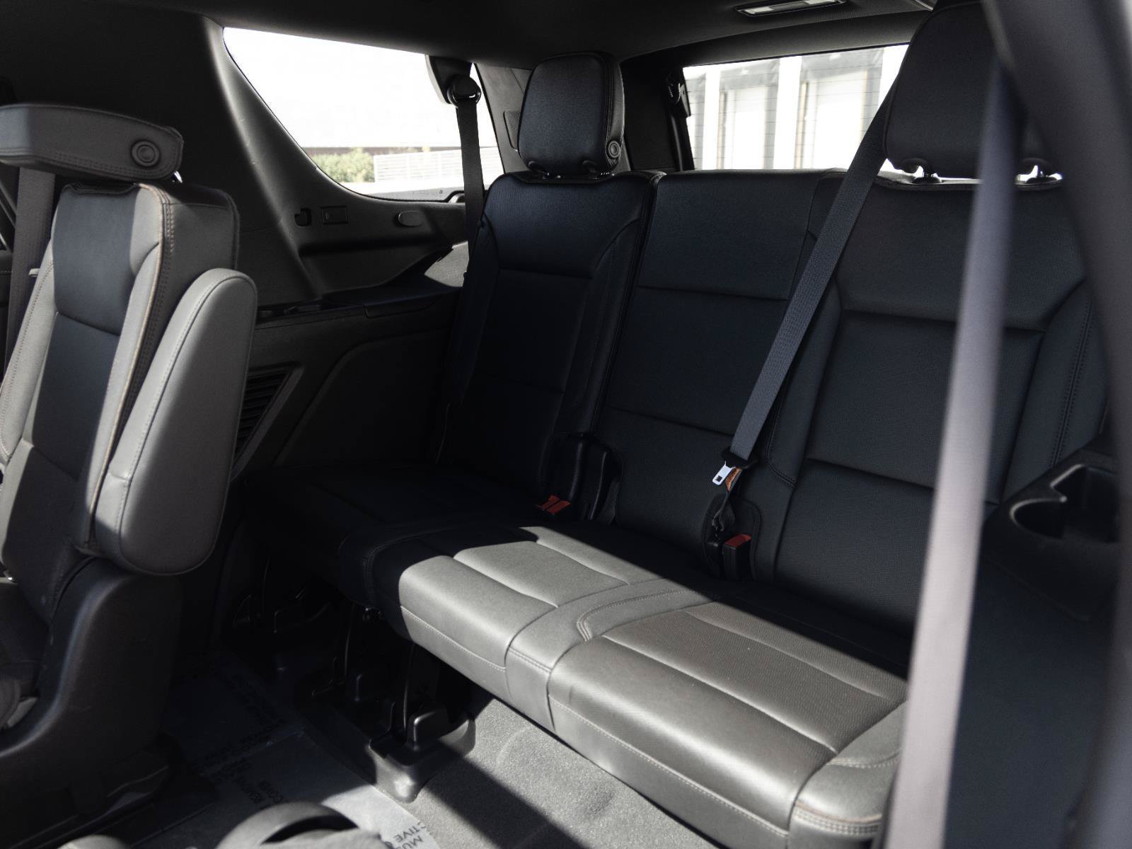 Used 2024 Chevrolet Tahoe High Country w/ Advanced Technology Package AWD/4WD image 30