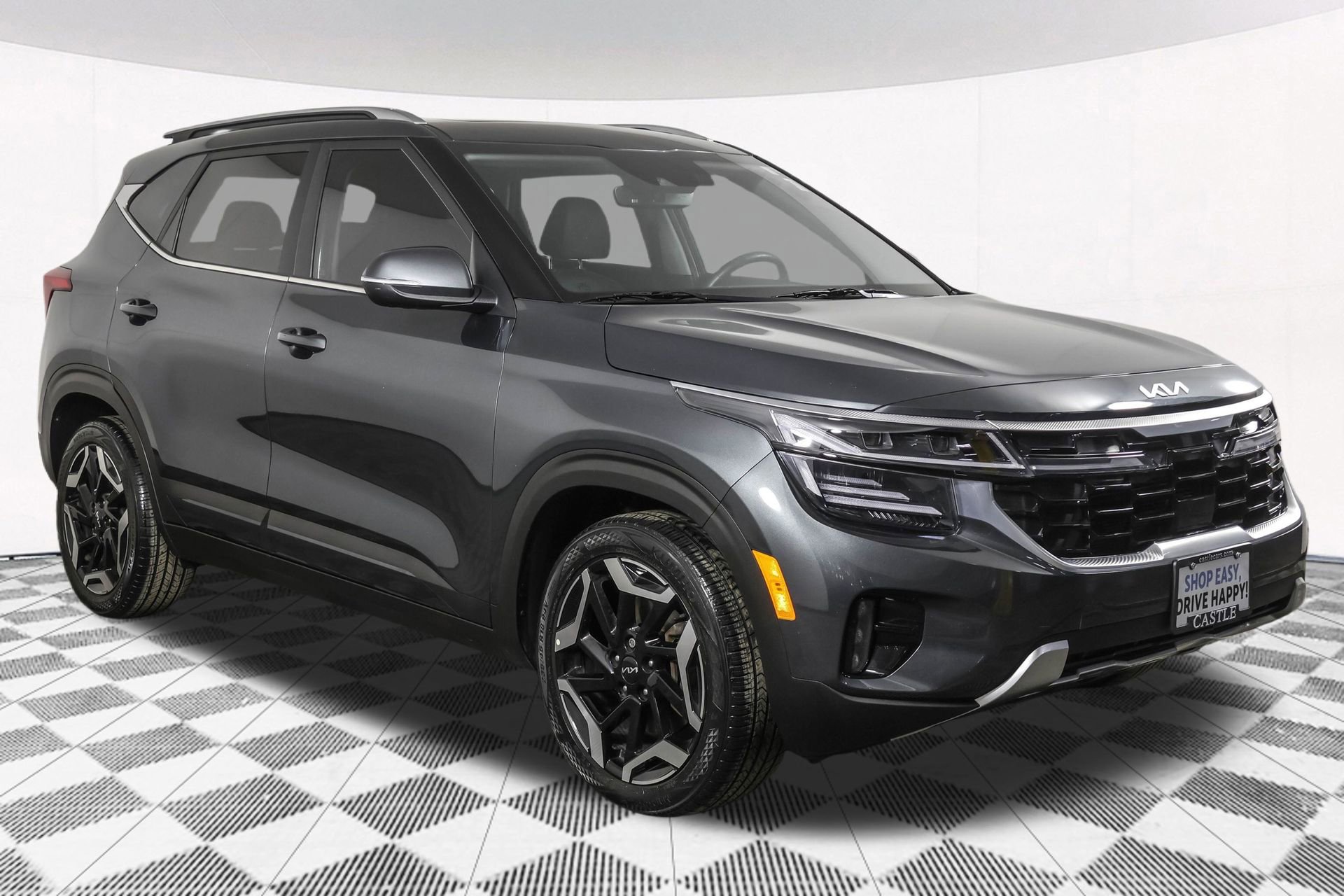 Used 2024 Kia Seltos SX w/ SX Sunroof Package image 16