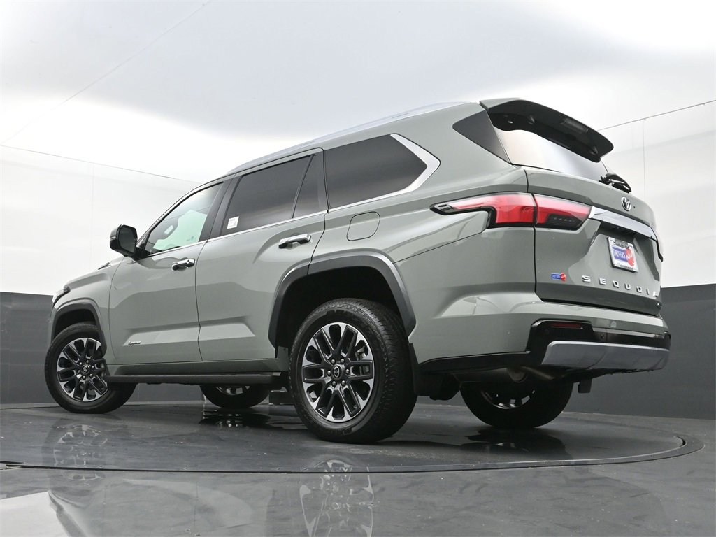 Used 2025 Toyota Sequoia Limited image 34