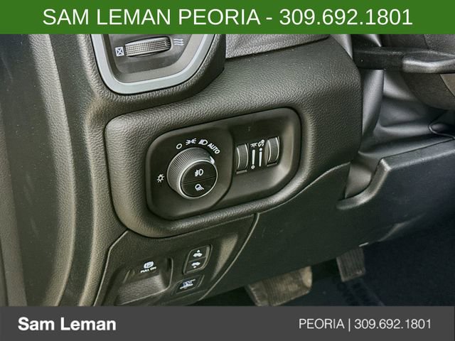New 2026 RAM 1500 4x4 Crew Cab image 10