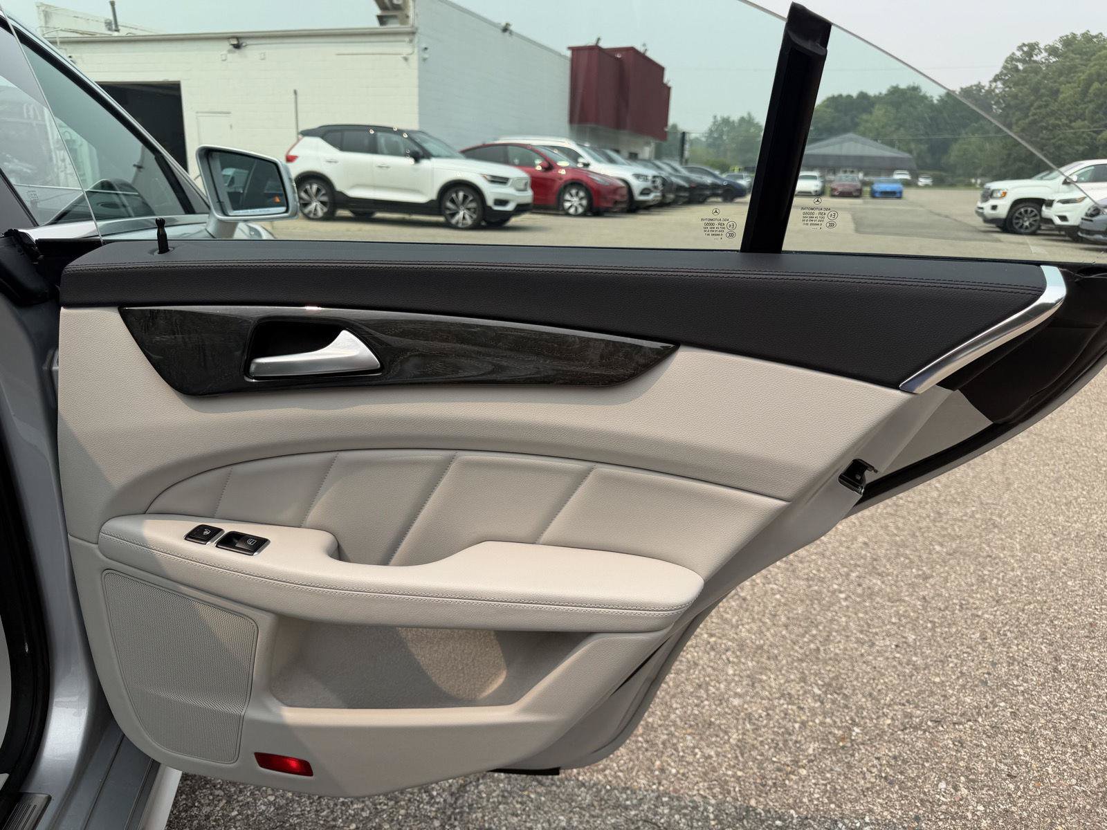 Used 2015 Mercedes-Benz CLS 550 4MATIC image 26