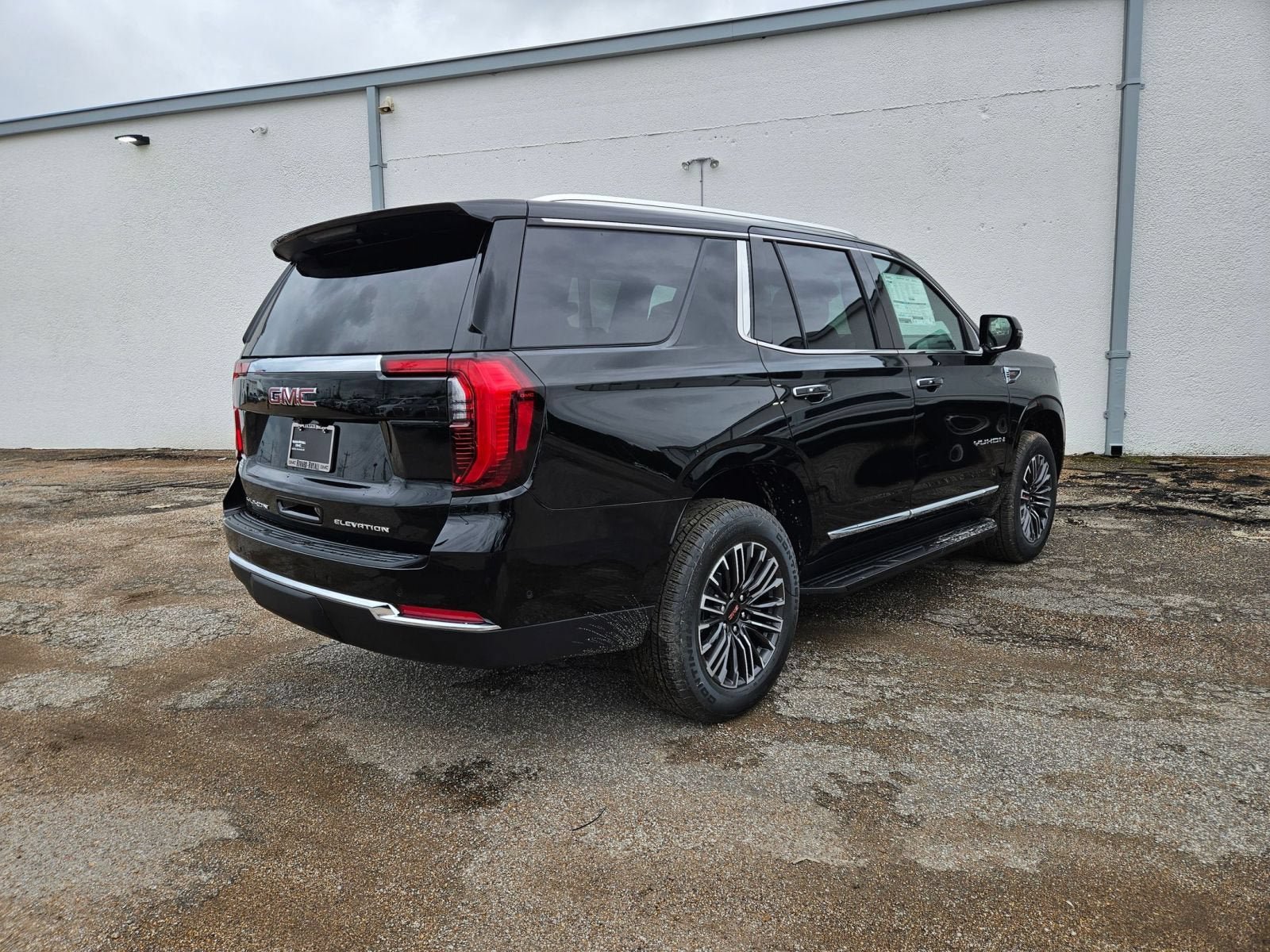 New 2026 GMC Yukon Elevation AWD/4WD image 6