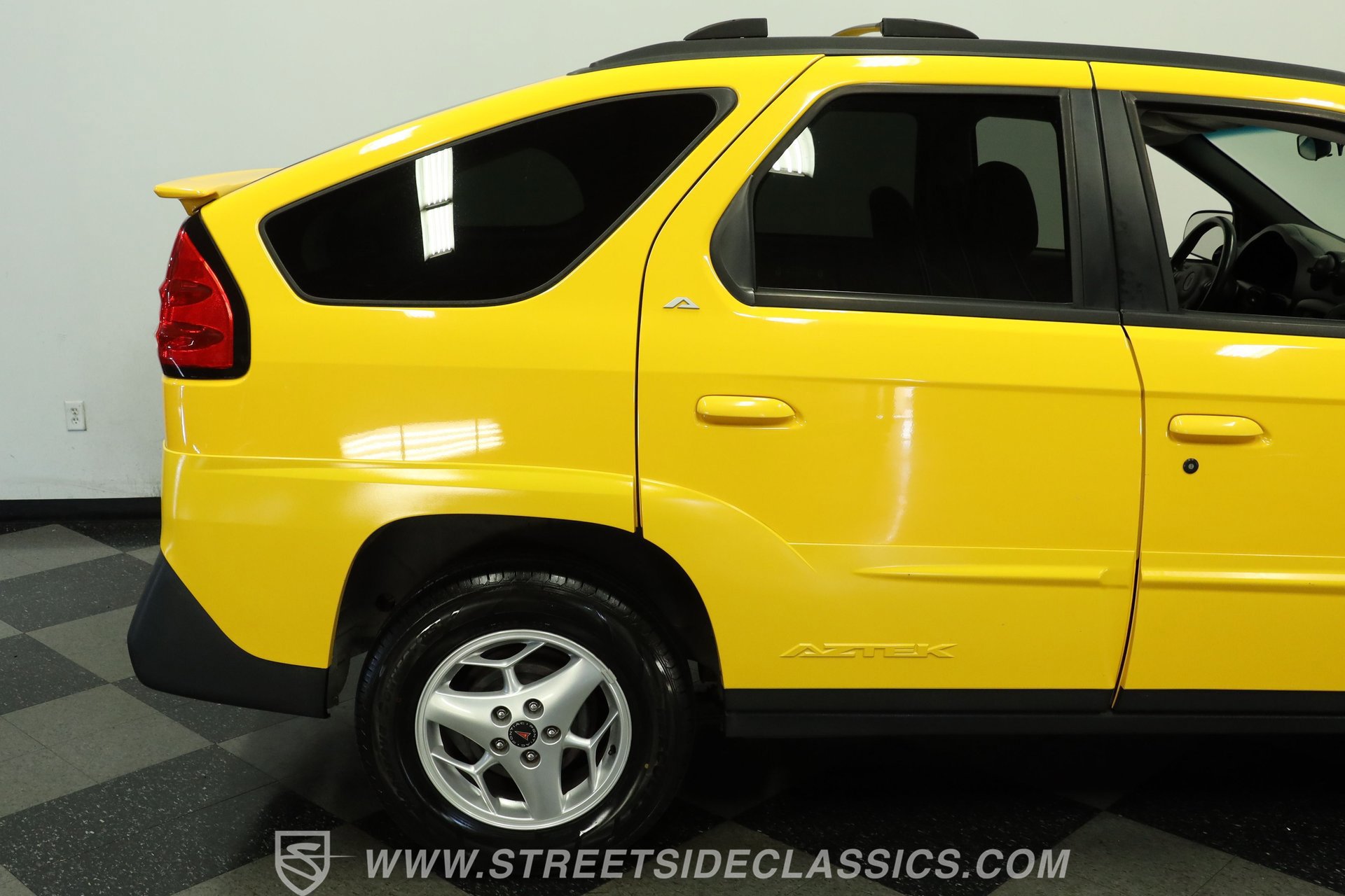 Used 2003 Pontiac Aztek 2WD w/ 1SB Equipment Group image 28