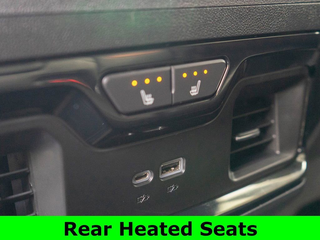 Used 2024 GMC Sierra 1500 AT4 w/ AT4 Preferred Package image 9